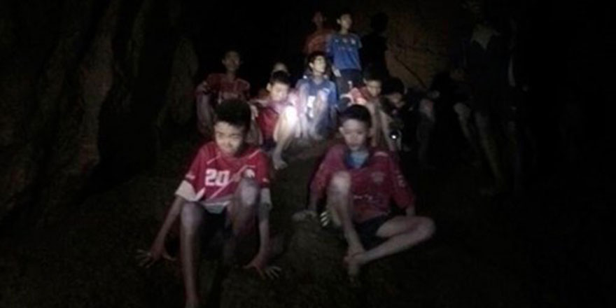 Tayland'da mağaradan kurtarılan çocukların filmi yapılacak