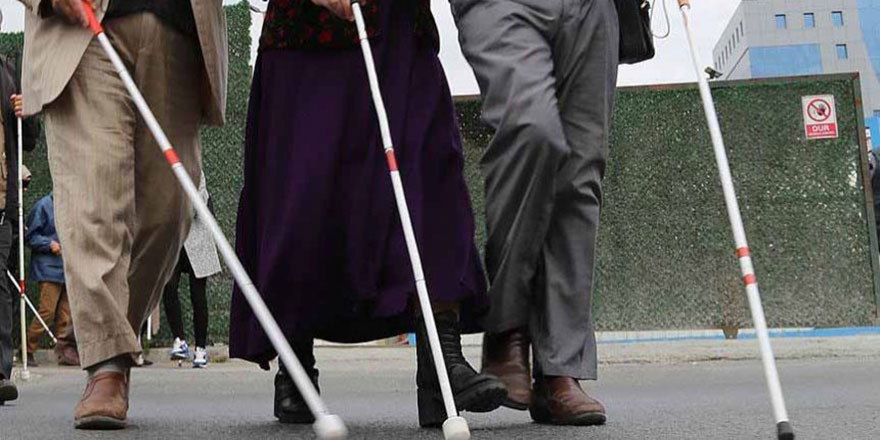 Bakan Selçuk'tan engelli memur alımı müjdesi