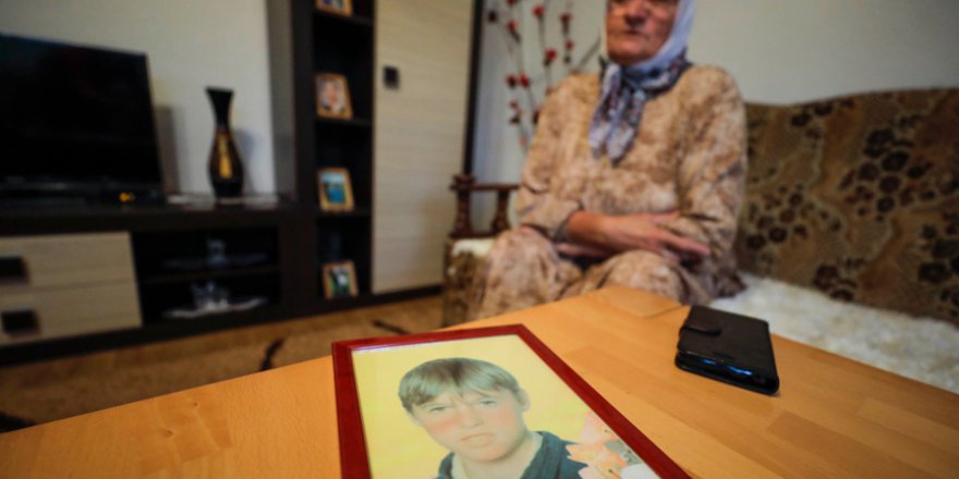 Oğlundan geriye kalan kemikleri defnedecek