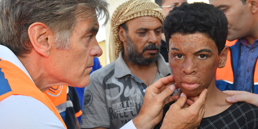 Ünlü cerrah Dr. Mehmet Öz: Suriye'ye yardım etmezsek cezasını hep birlikte yiyeceğiz