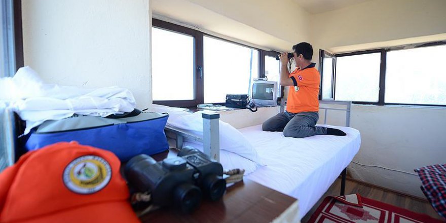 Ormanların 'şahin gözlü' bekçisi yangınlara geçit vermiyor