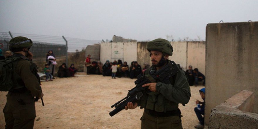 İşgalci İsrail askerleri 1 Filistinliyi yaraladı