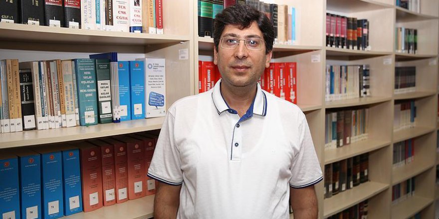 Engelli çocuğuna dersleri okuyarak mezun eden anne onurlandırılacak