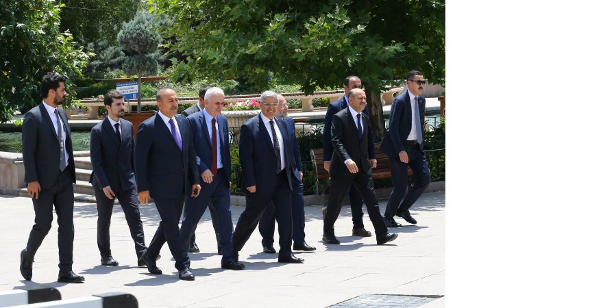 Yeni kabine ilk Cuma Namazı'nı Hacı Bayram'da kıldı