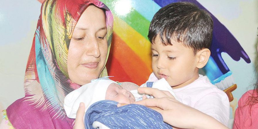 'Parmak bebek' taburcu edildi