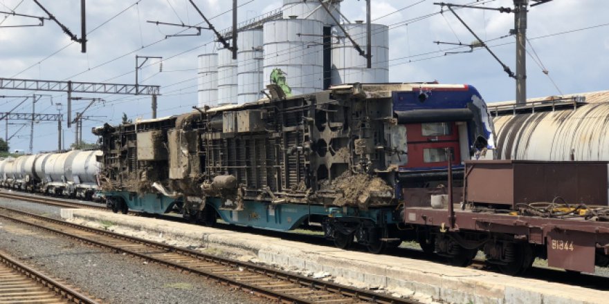 Çorlu'da devrilen vagonlar kaldırılıyor