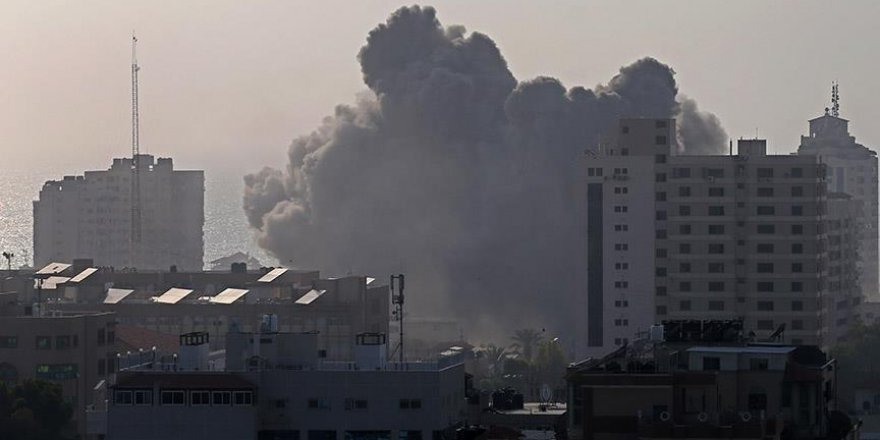İşgalci İsrail'den Gazze'ye iki hava saldırısı