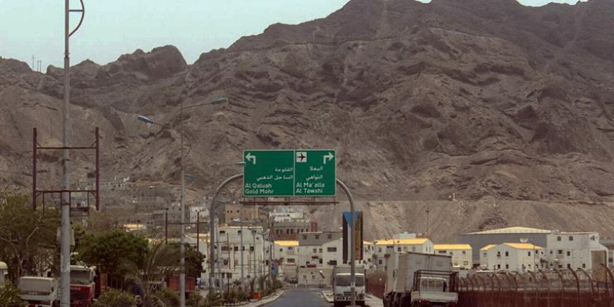 Husilerin elinden alınan Aden şehri hala karışık