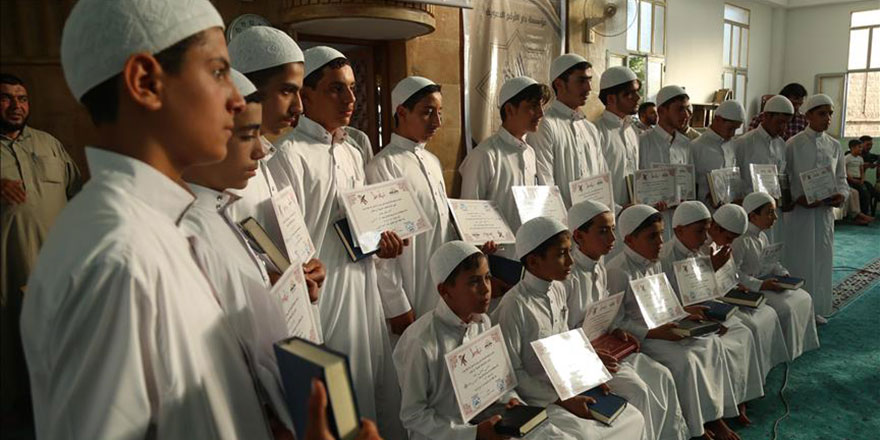 Esed ve destekçilerinin saldırıları altında hafızlığı tamamladılar