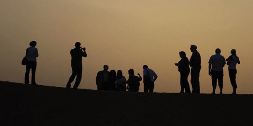 Birleşik Arap Emirlikleri'nden turist ailelerin çocuklarına süreli vize muafiyeti