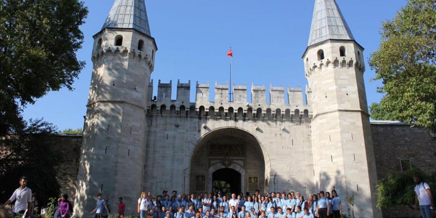 Şehit ve gazi çocukları İstanbul'u gezdi