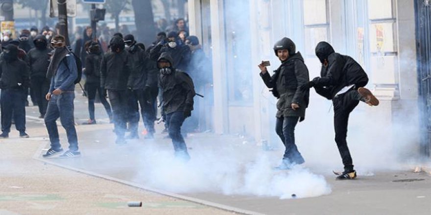 Yunanistan'dan Avrupa'ya 'ırkçılık' uyarısı