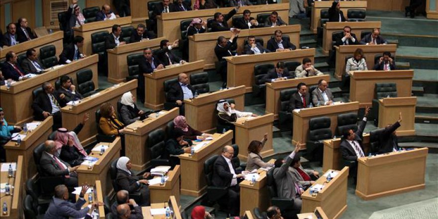 Ürdün'de hükümet krizi çözüldü