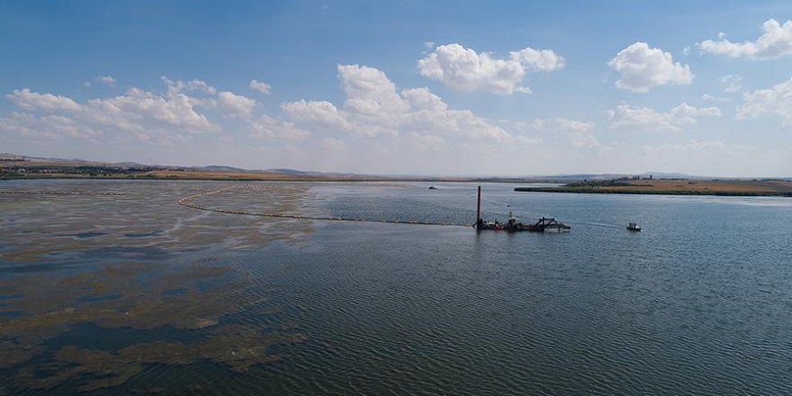 Mogan Gölü'nde geniş çaplı temizlik