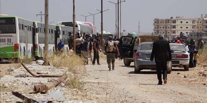 Güney Suriye'den tahliyeler devam ediyor