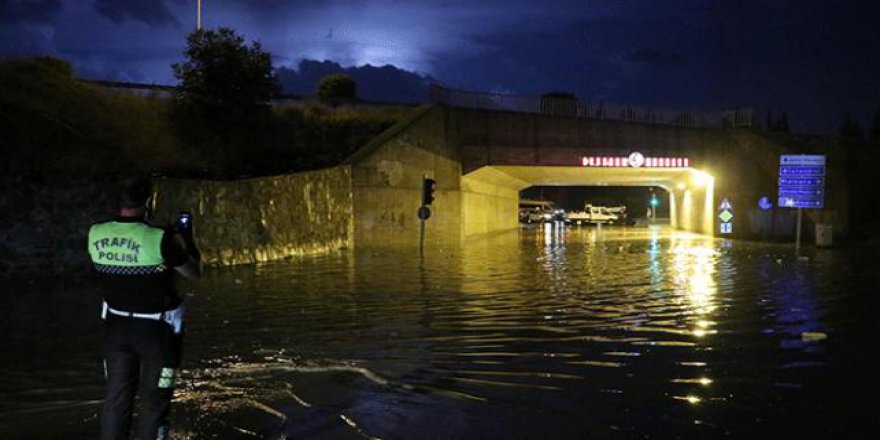 Tekirdağ'da sağanak ve dolu yağışı