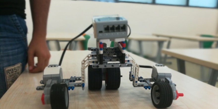 Fen Lisesi öğrencilerine TÜBİTAK desteğiyle bilim okulu