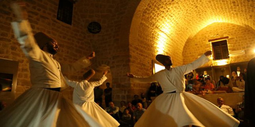 Mevlevihane'de 90 yıl sonra ilk sema