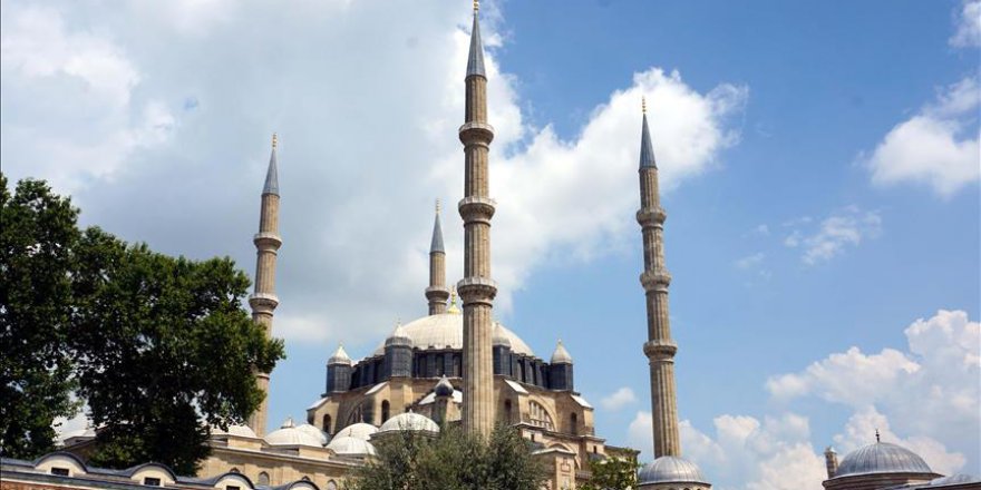 Avrupalı öğrenciler Selimiye Camii'nden çok etkilendi