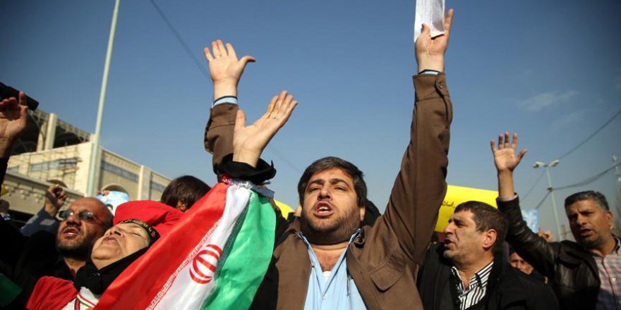 İran'da esnaf da ayaklandı