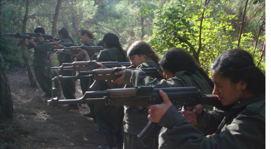 Terör örgütü PKK çocukları savaştırıyor