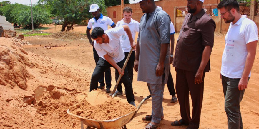 TİKA, Nijer'de eski bir mescit onardı