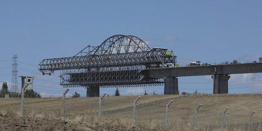 Bakan Turhan YHT hattında incelemelerde bulundu