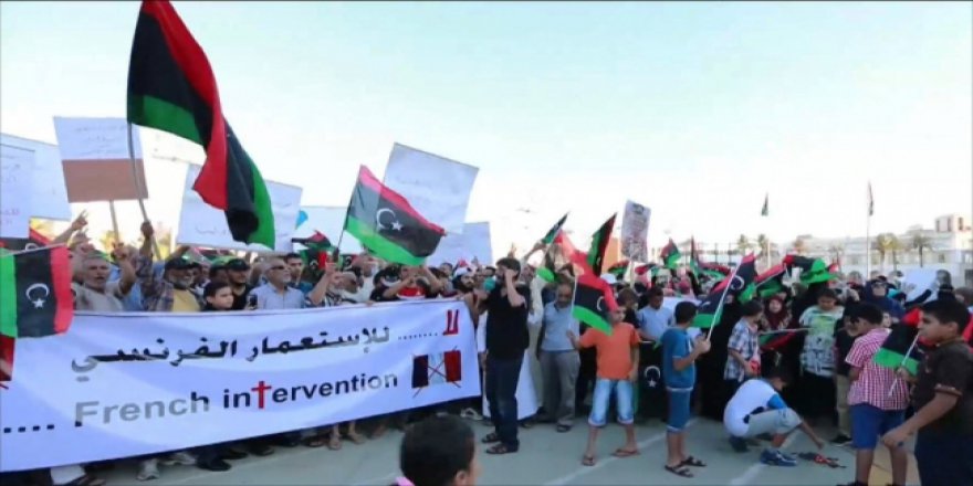 Libyalılar İtalya'yı protesto edildi