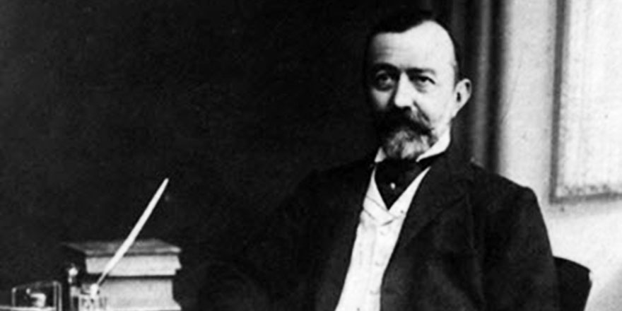 Abdülhak Hamid, sanat-ı ilahiyi seyir ve Bediüzzaman