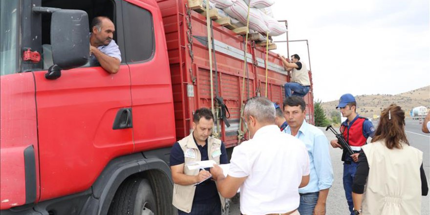 Batı illerine giden kurbanlıklar denetimden geçiyor