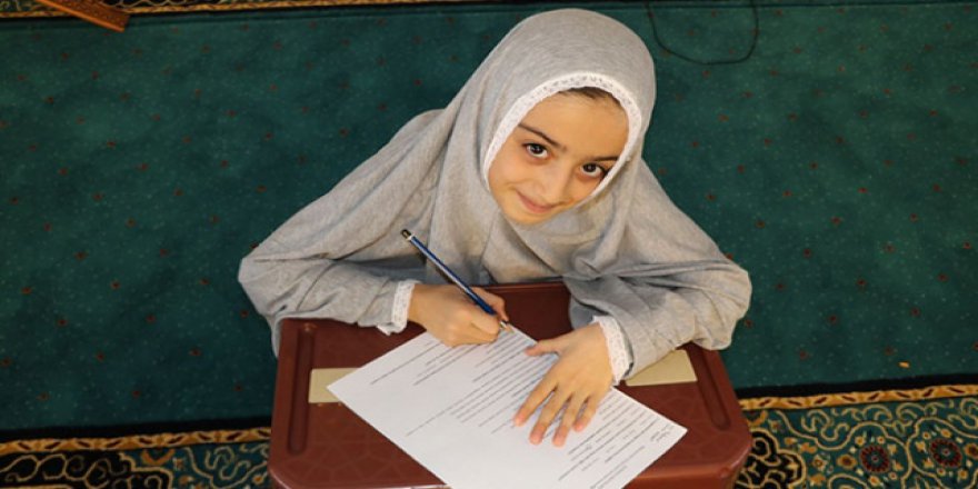 Batman'da kur'an kursu öğrencileri bilgilerini yarıştırdı