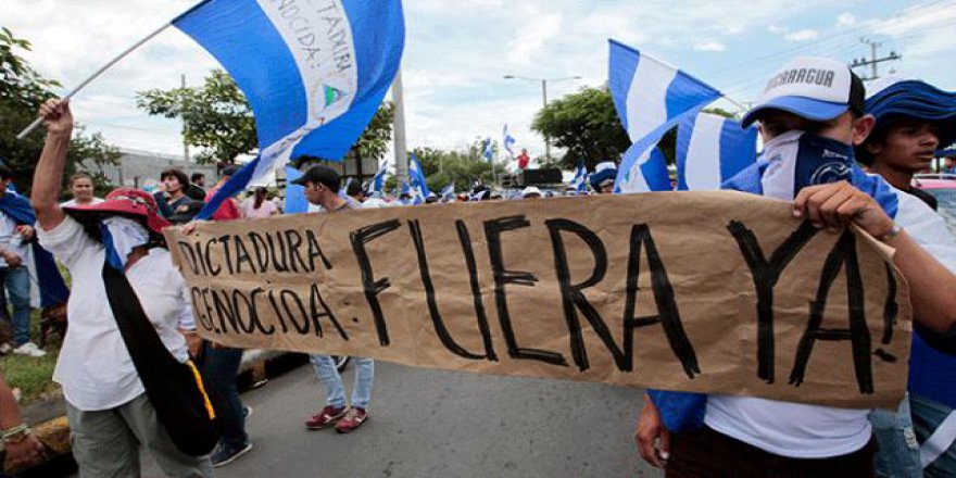 Nikaragua halkı hükümeti proesto ediyor