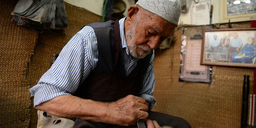 Bugünün gençleri 91 yaşında, 85 yıldır çalışan ustayı örnek almalı