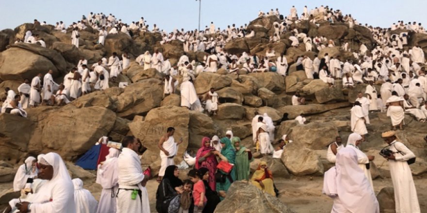 Mekke'deki hacı adayları Arafat'a çıkacak