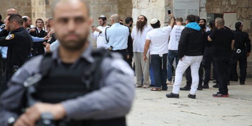 İsrail ajanları ve Fanatik Yahudiler birleşti, Mescid-i Aksa'yı bastılar