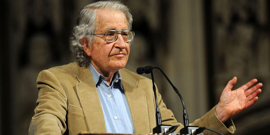 Chomsky: Batı'nın bin yıllık İslam korkusu var