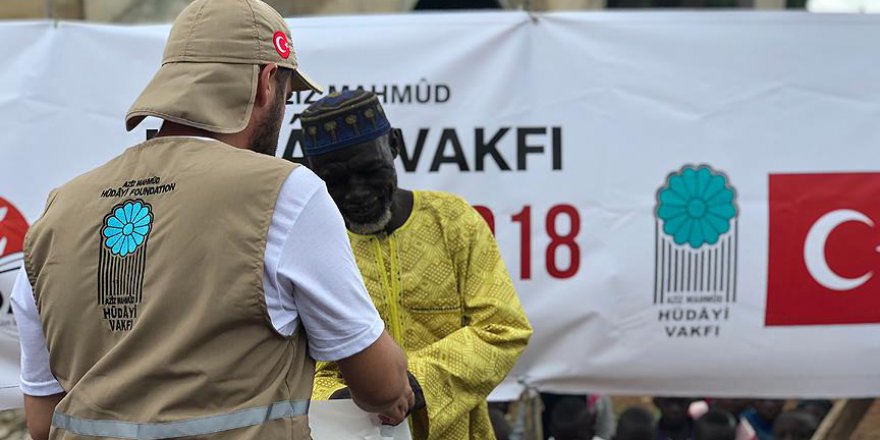 Aziz Mahmut Hüdayi Vakfı Gana'nın yardımına koştu