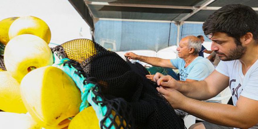 Egeli Balıkçılar balık avı sezonu için gün sayıyor