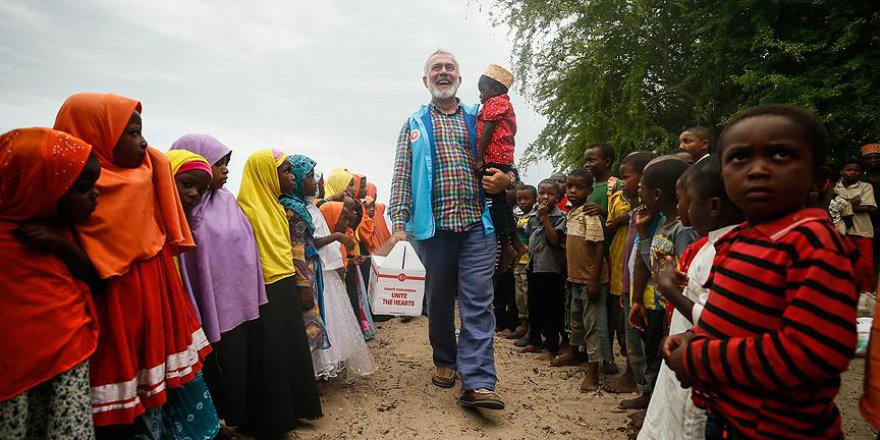 TDV gönüllülerini Zanzibar'da duygulandıran karşılama