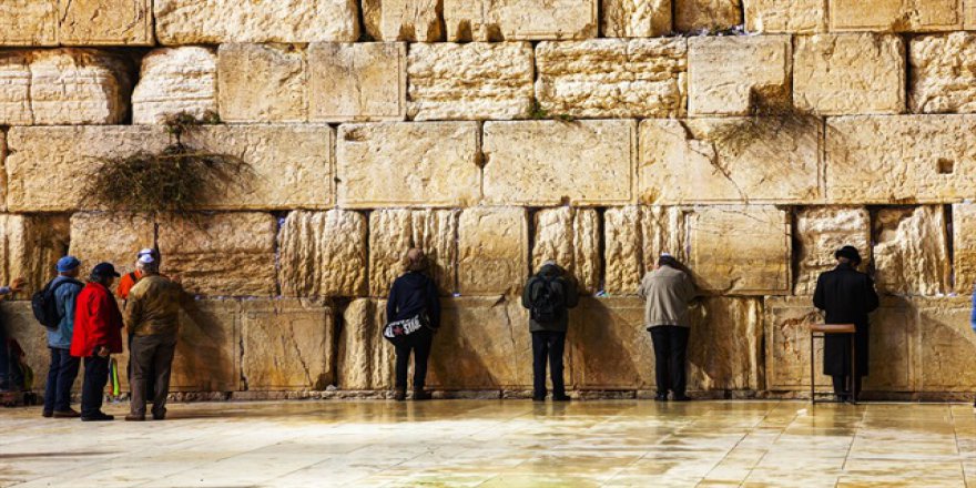 İsrail işgaline 'Ağlama Duvarı'nı dahil etti