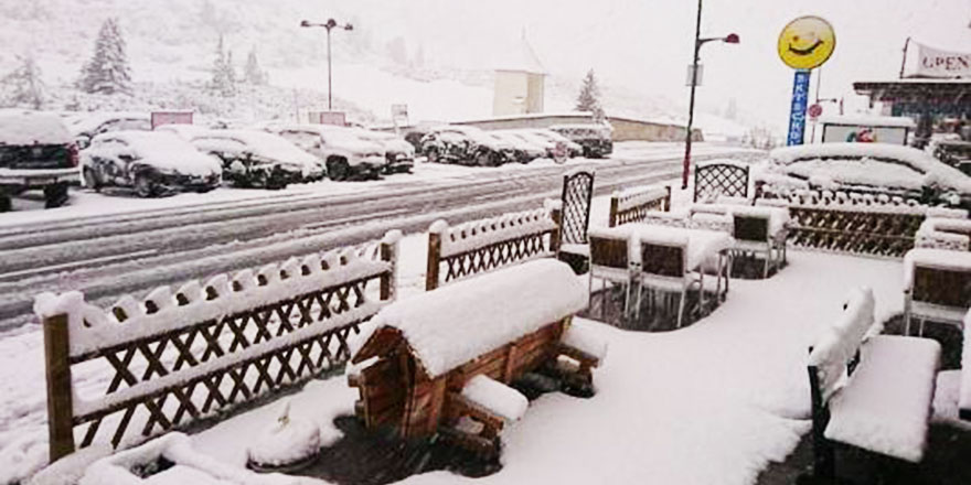 Ağustos ayında kar yağdırıldı