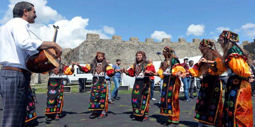 Ardahan'da bal festivali yapılıyor