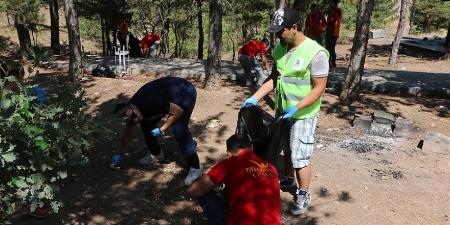 Galatasaraylı taraftarlardan örnek davranış