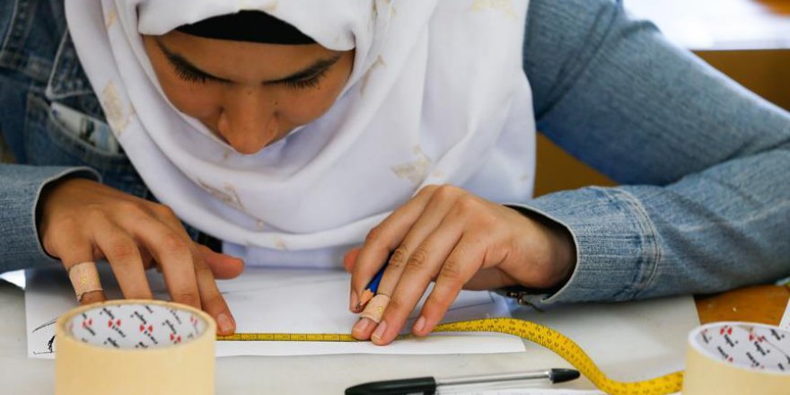 Kilis'teki Suriyelilere meslek edindirme kursları sonuç verdi