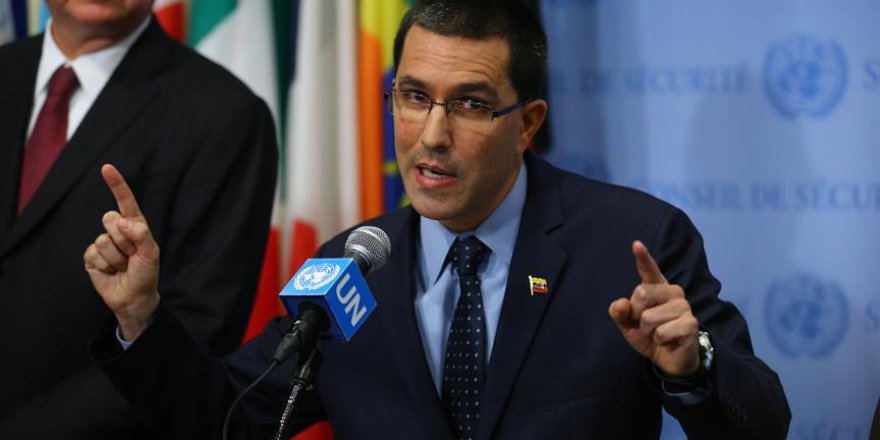 Venezuela ile ABD arasında darbe tartışması