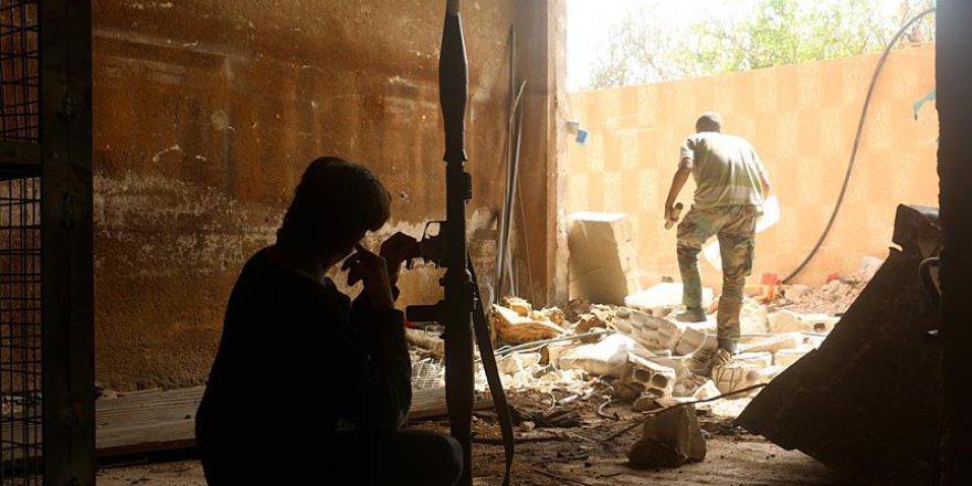 İdlib'i havadan vuran Esed'e misilleme