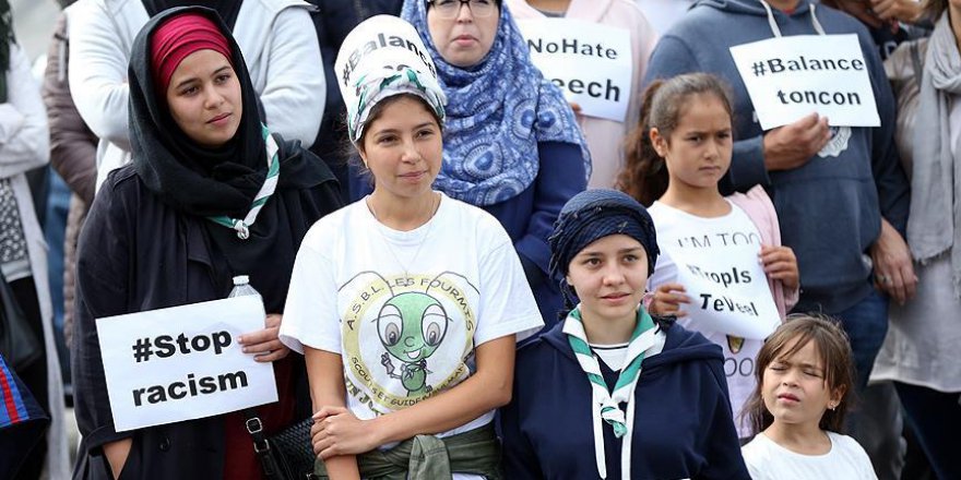 Belçika'daki Irkçılık karşıtları gösteri düzenledi