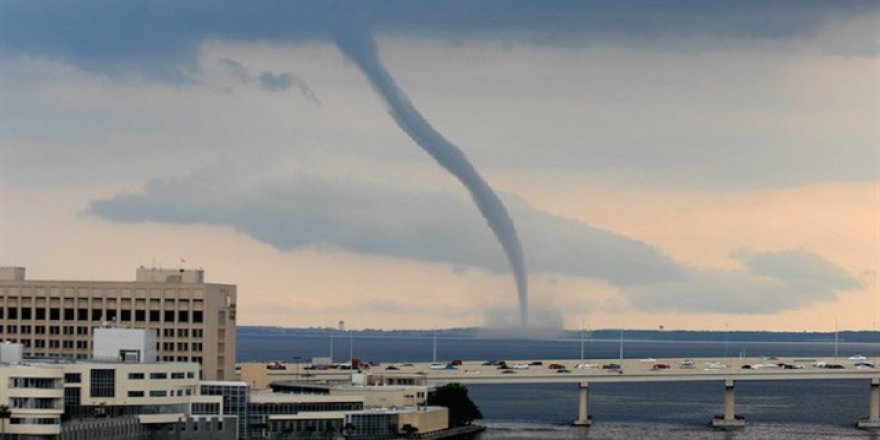 ABD'de kasırga korkusu tahliye kararına neden oldu
