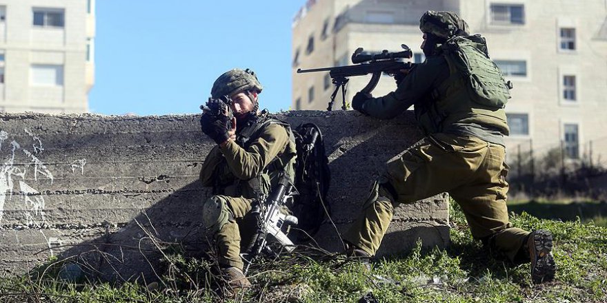 İsrail ordusu Filistinlilerin yıkımlara tepki için kurduğu 'sembolik köyü' kuşattı