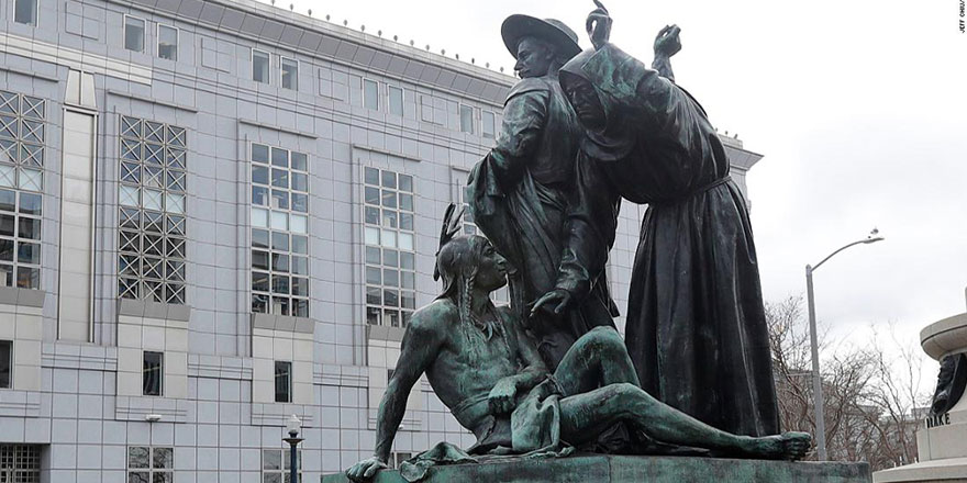 Kızılderililer istedi: Heykel kaldırılıyor!